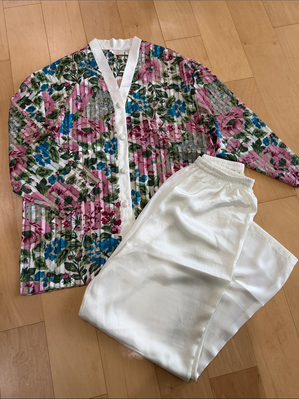 Victoria's Secret VINTAGE 90s pj pajama set floral long sleeve top ivory pants M